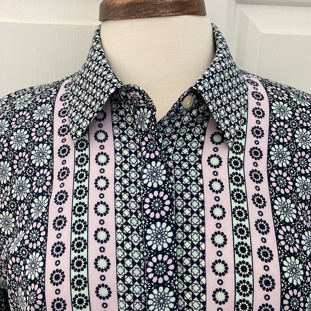 Talbots “Geo Flowers” soft tunic - Picture 2 of 6